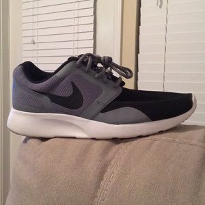 Nike MENS running shoes